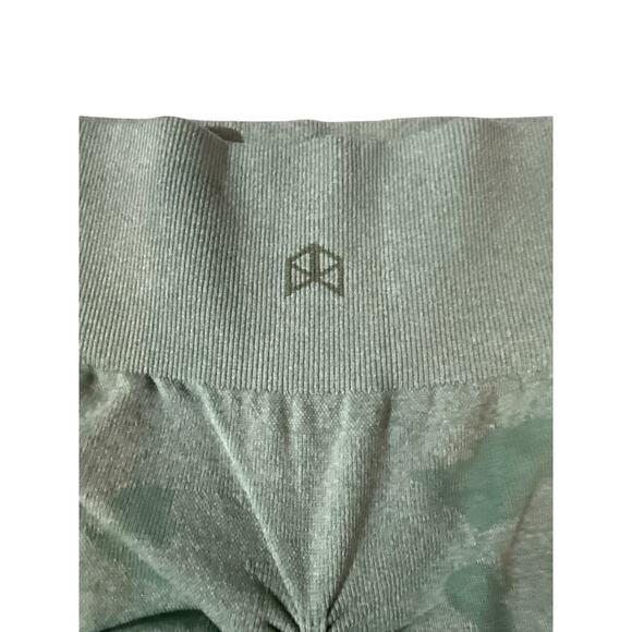 RawGear Camo Seamlesss Leggings NWOT‎ Women’s Size Large Green Activewear - Picture 3 of 4